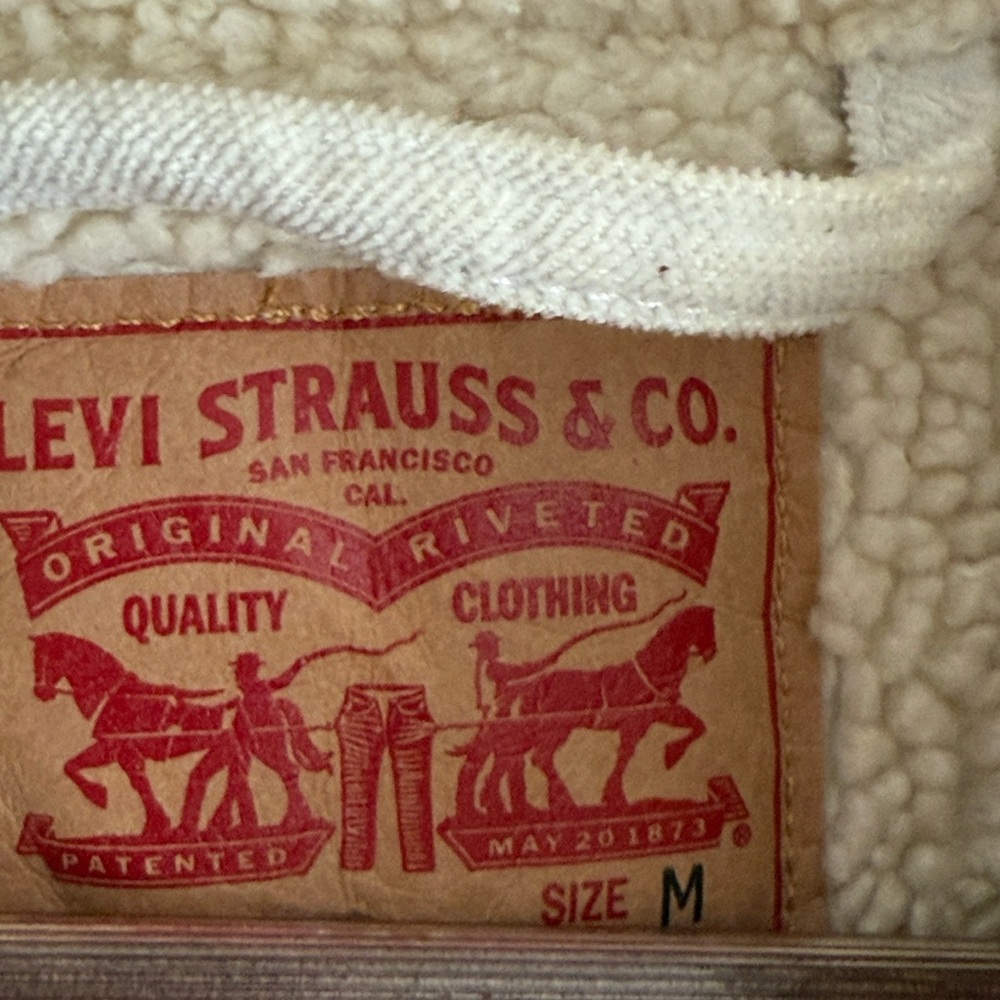 Levi Original Sherpa Trucker Jacket Sz M - Picture 3 of 5
